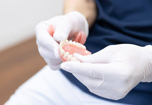 義歯（入れ歯）治療について
